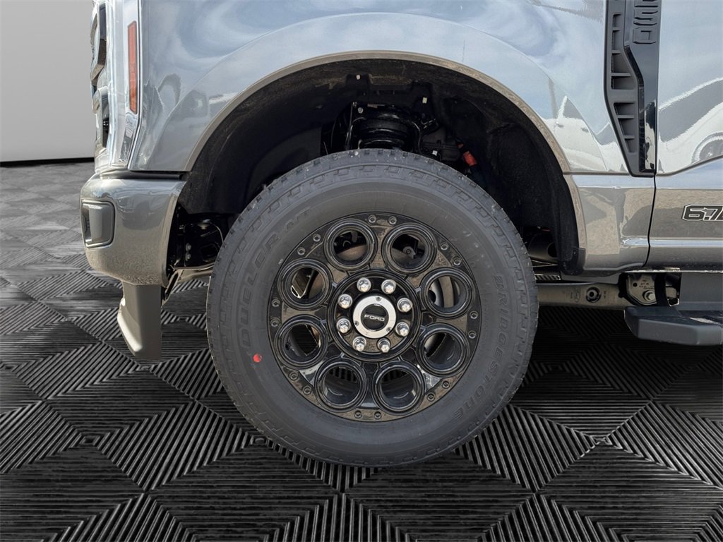 New 2025 Ford F250 XLT w/ Black Appearance Package image 9