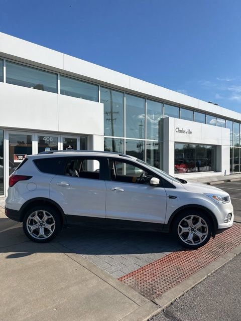 Used 2019 Ford Escape Titanium FWD image 4
