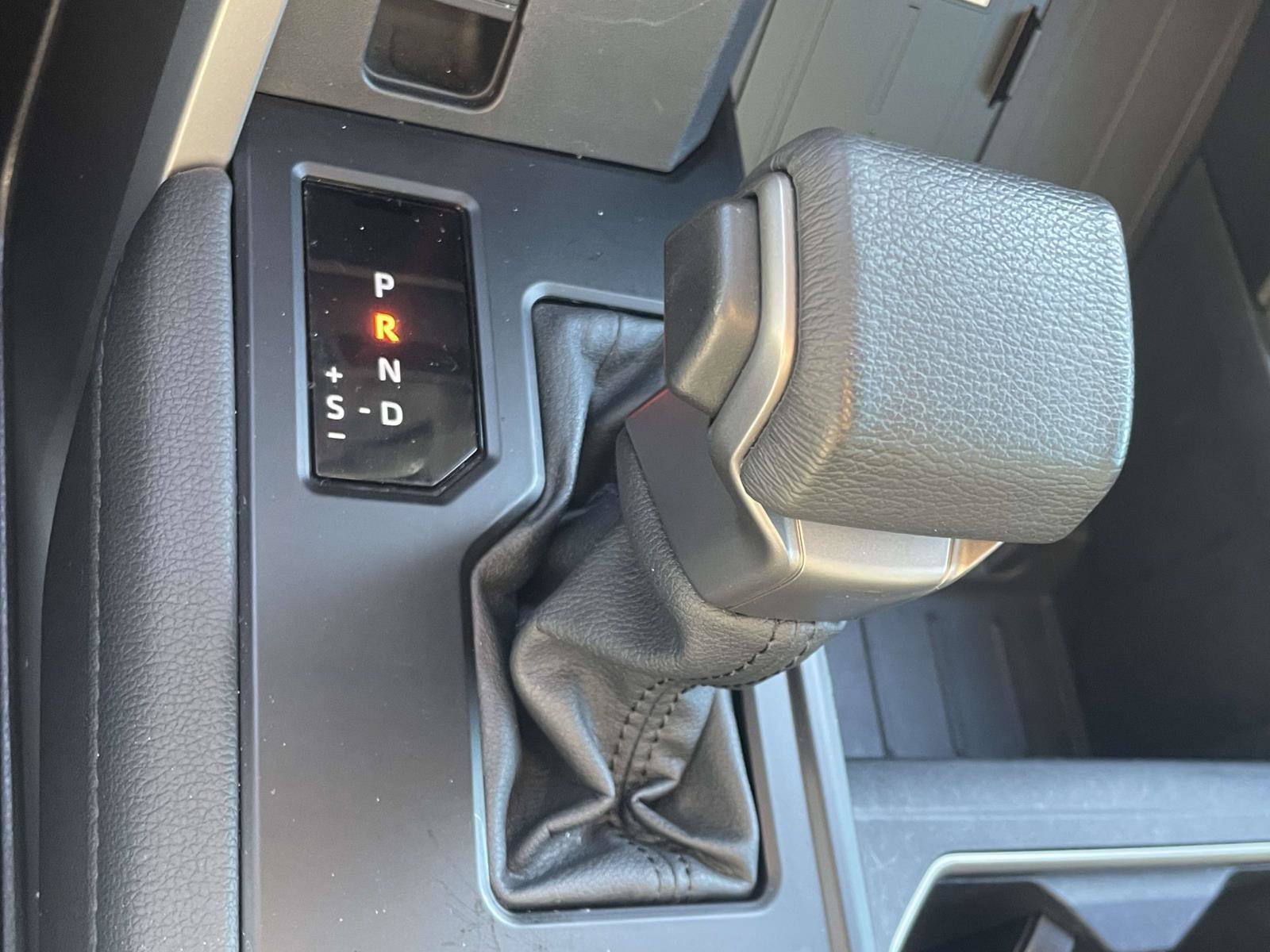 Used 2024 Toyota Tundra Limited image 5