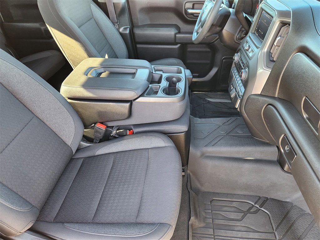 Used 2024 Chevrolet Silverado 1500 Custom image 14