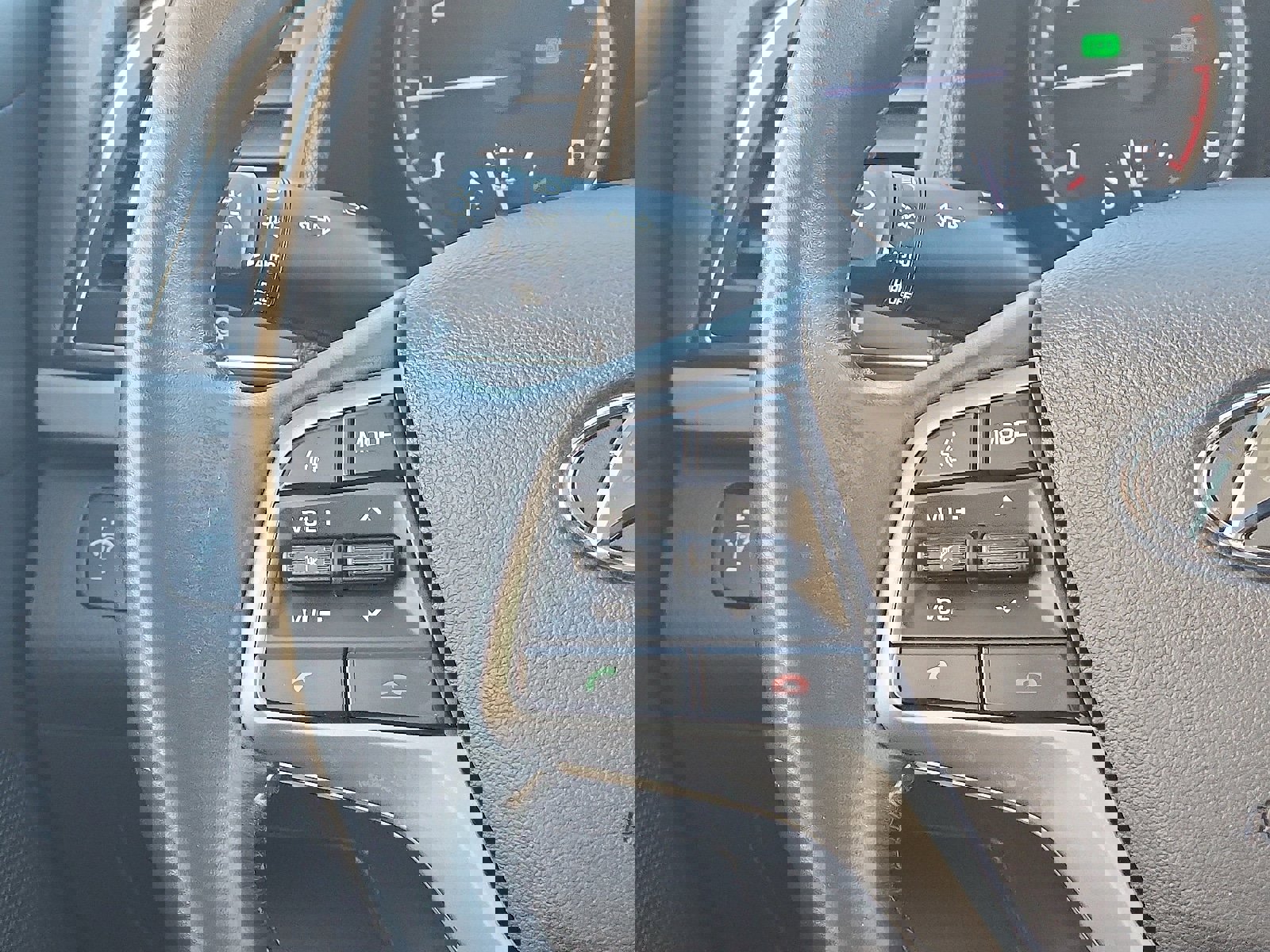 Used 2017 Hyundai Elantra Limited w/ Limited Tech Package 04 image 15