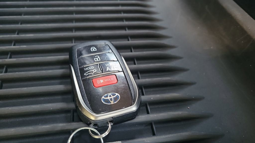 Certified 2021 Toyota RAV4 XSE w/ Weather Package AWD/4WD image 26