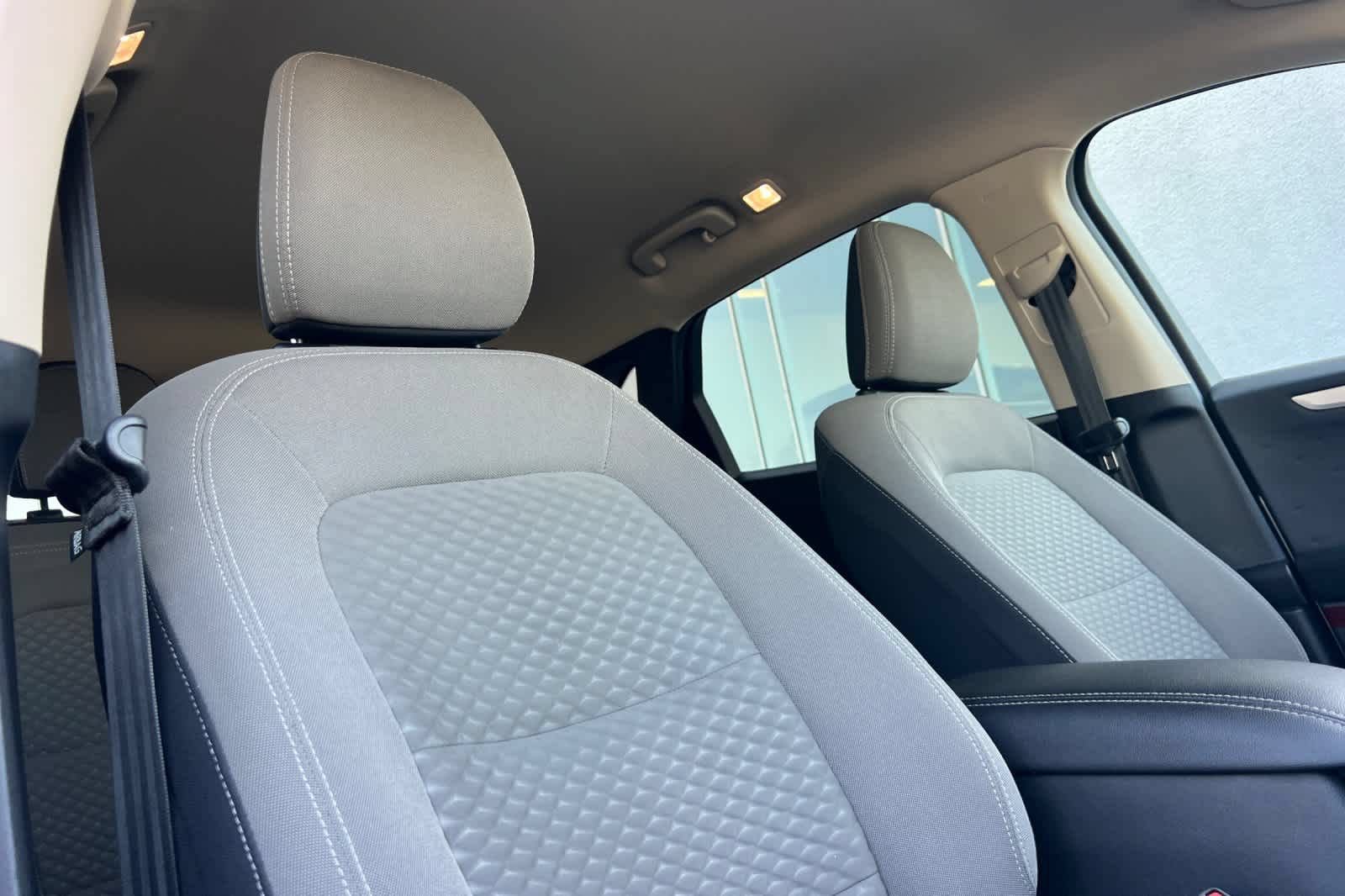 Used 2020 Ford Escape SE AWD/4WD image 18