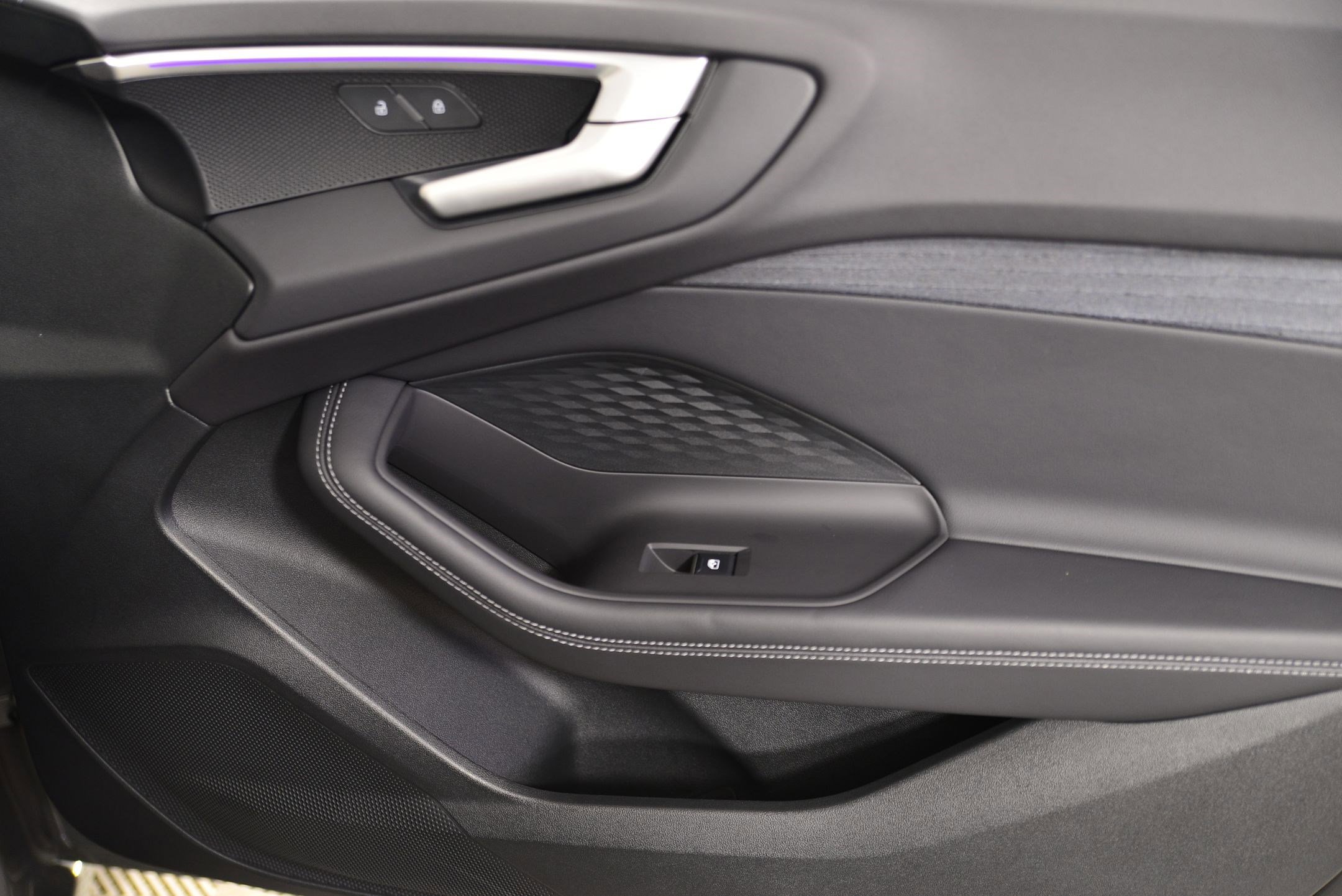 Certified 2025 Audi A5 2.0T Premium w/ Convenience Package image 9