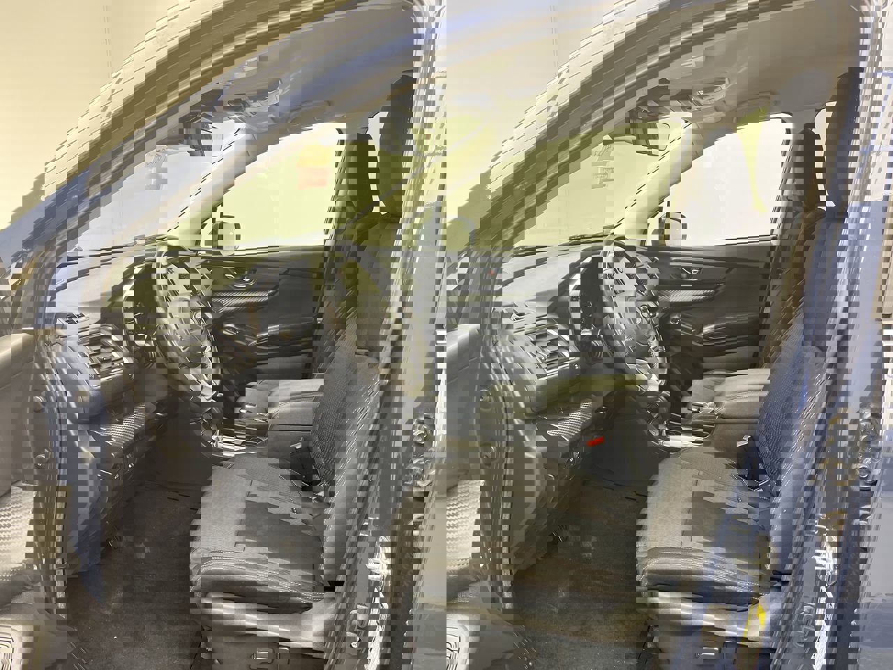 Used 2023 Subaru Ascent Premium w/ Convenience Package image 3