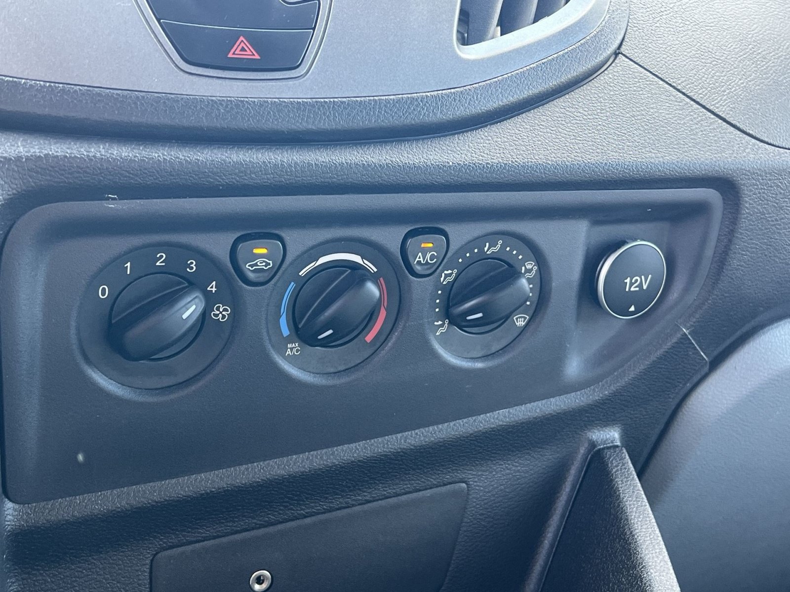 Used 2017 Ford Transit 350 XL RWD image 19