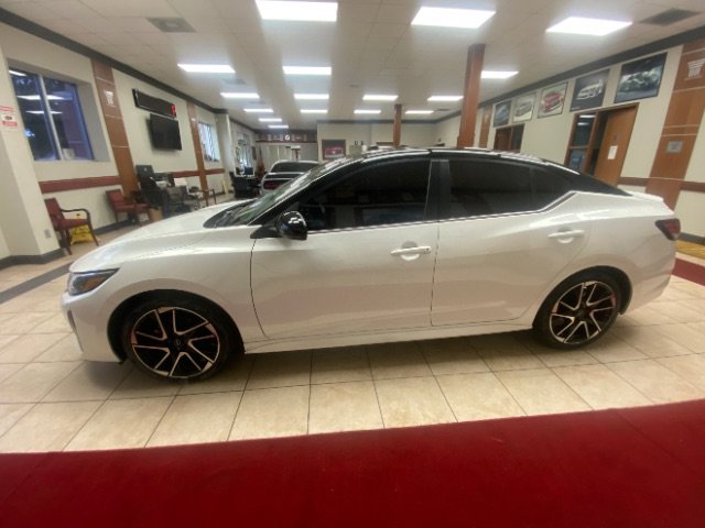 Used 2024 Nissan Sentra SR FWD image 4