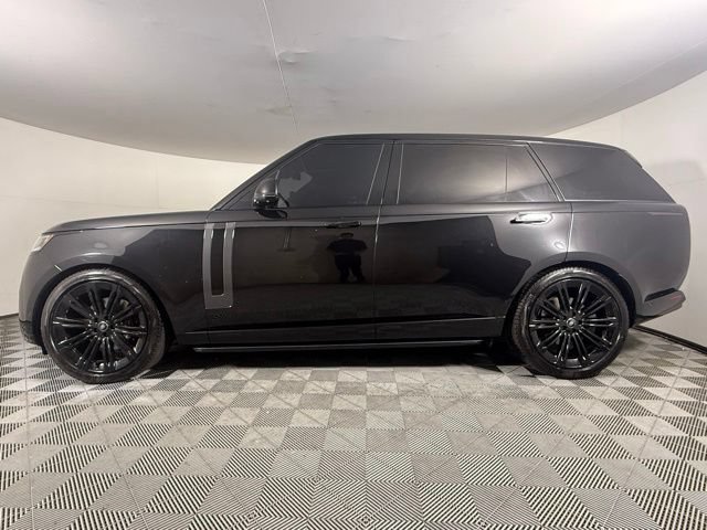 Used 2024 Land Rover Range Rover Long Wheelbase SE AWD/4WD video 3