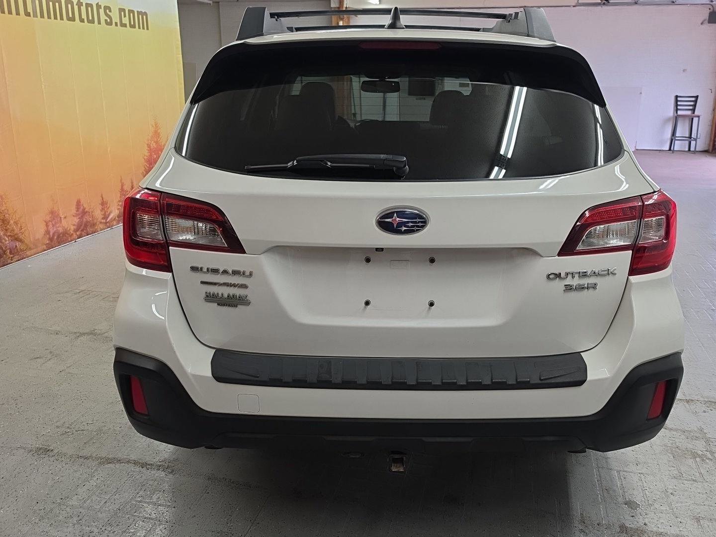 Used 2018 Subaru Outback 3.6R Limited w/ Popular Package #2 image 19