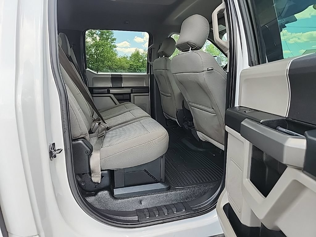 Used 2017 Ford F250 XLT AWD/4WD image 32