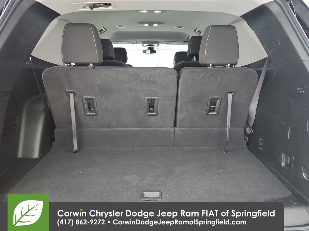 Used 2020 Chevrolet Traverse LT w/ Driver Confidence II Package AWD/4WD image 30