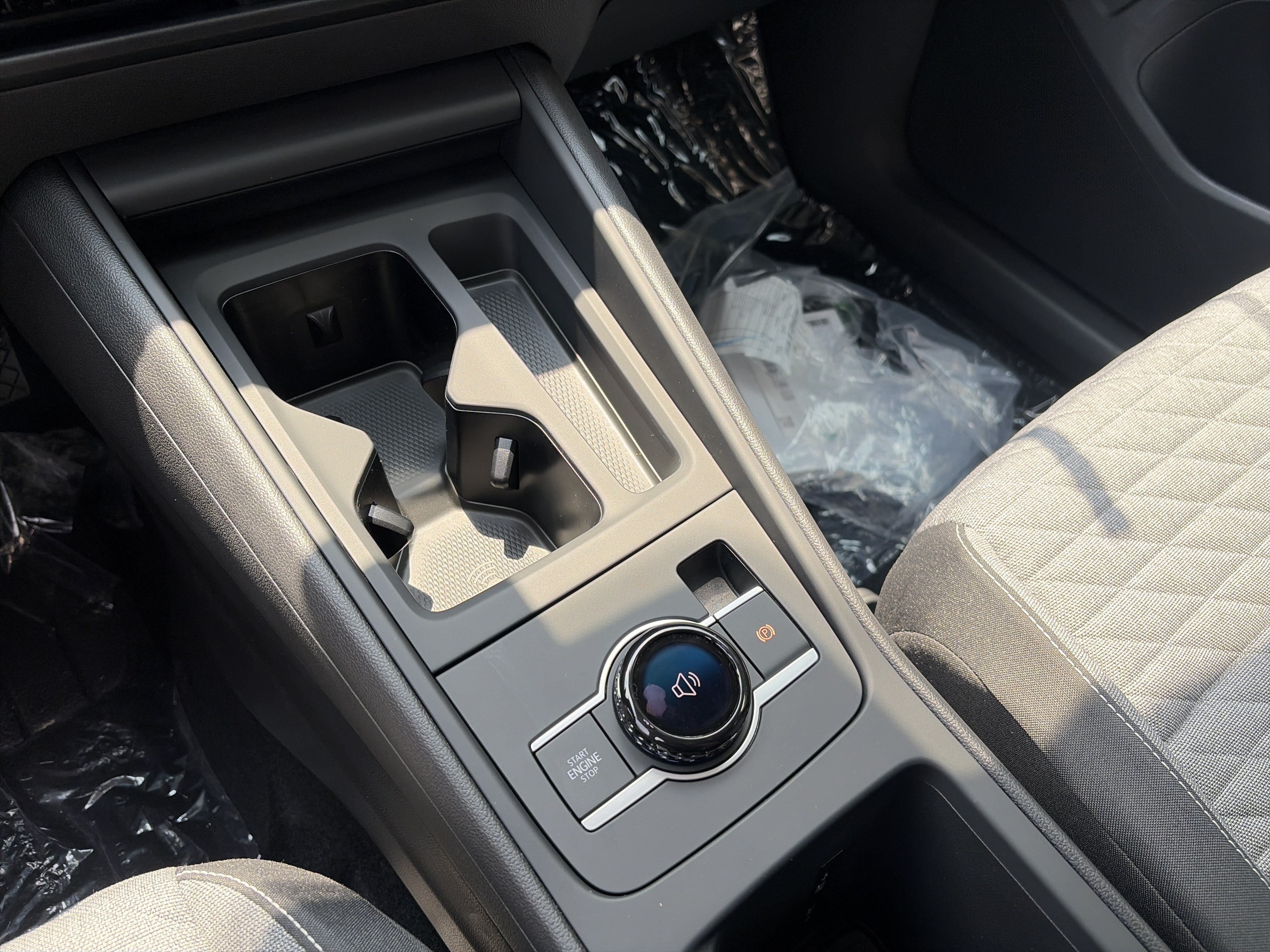 New 2026 Volkswagen Tiguan S FWD image 23