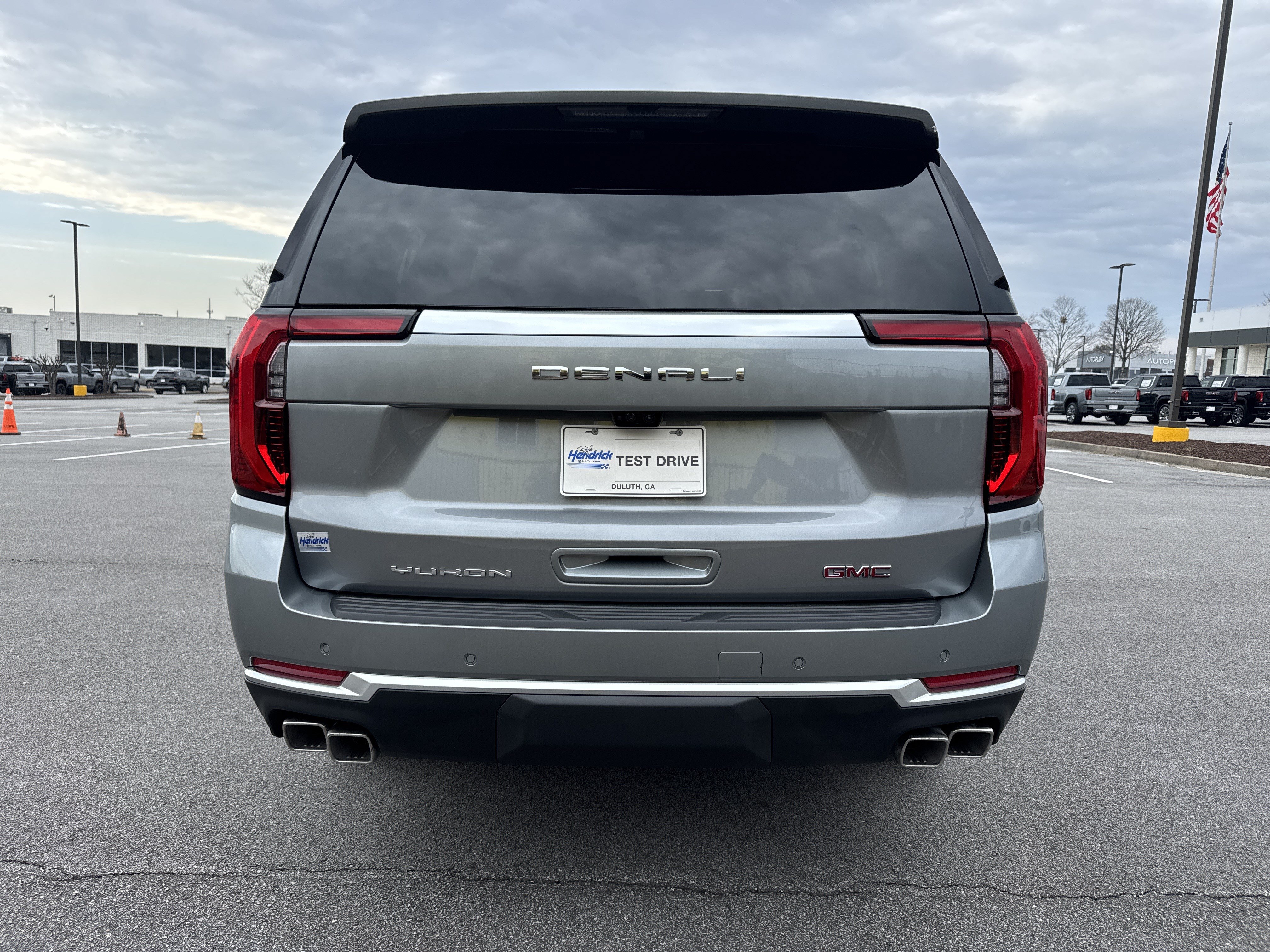 New 2026 GMC Yukon XL Denali w/ Advanced Technology Package AWD/4WD image 9