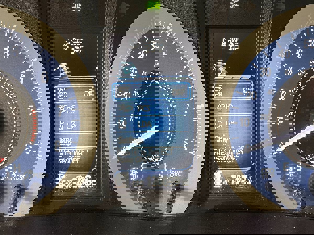 Used 2020 Toyota Sienna LE image 19