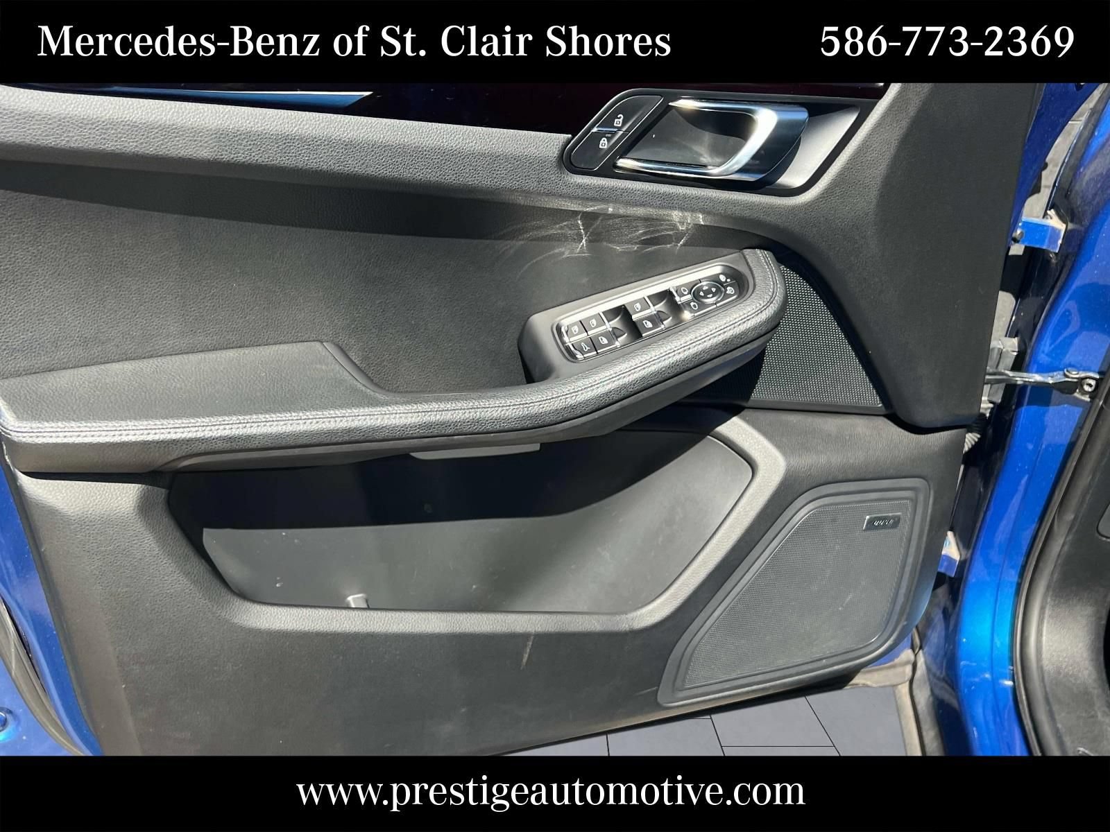 Used 2021 Porsche Macan w/ Premium Package AWD/4WD image 20