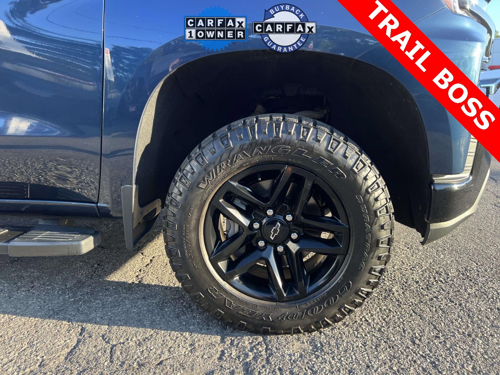 Used 2021 Chevrolet Silverado 1500 LT Trail Boss w/ Bed Protection Package image 8