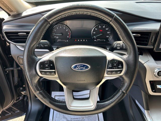Used 2023 Ford Explorer XLT w/ Equipment Group 202A RWD image 17