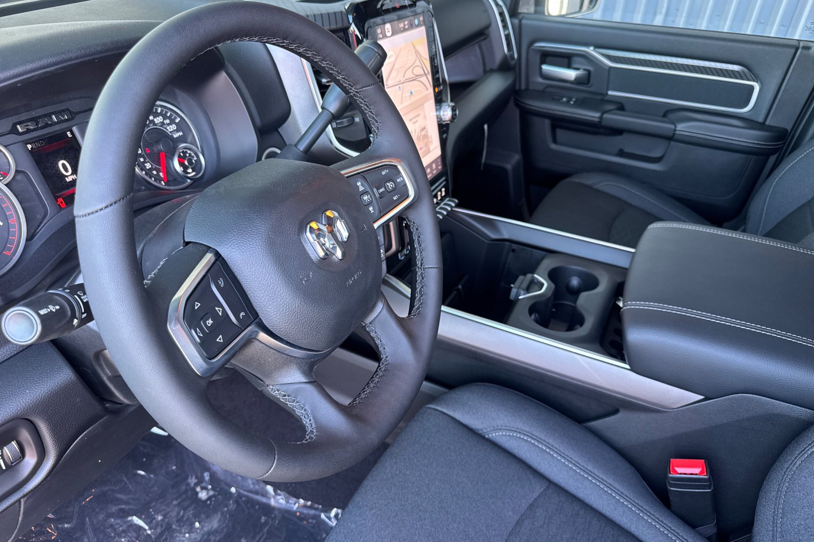 New 2026 RAM 3500 Big Horn AWD/4WD image 9