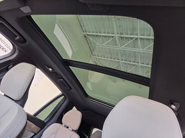 New 2026 Volvo XC90 B6 Plus w/ Protection Package Premier AWD/4WD image 9