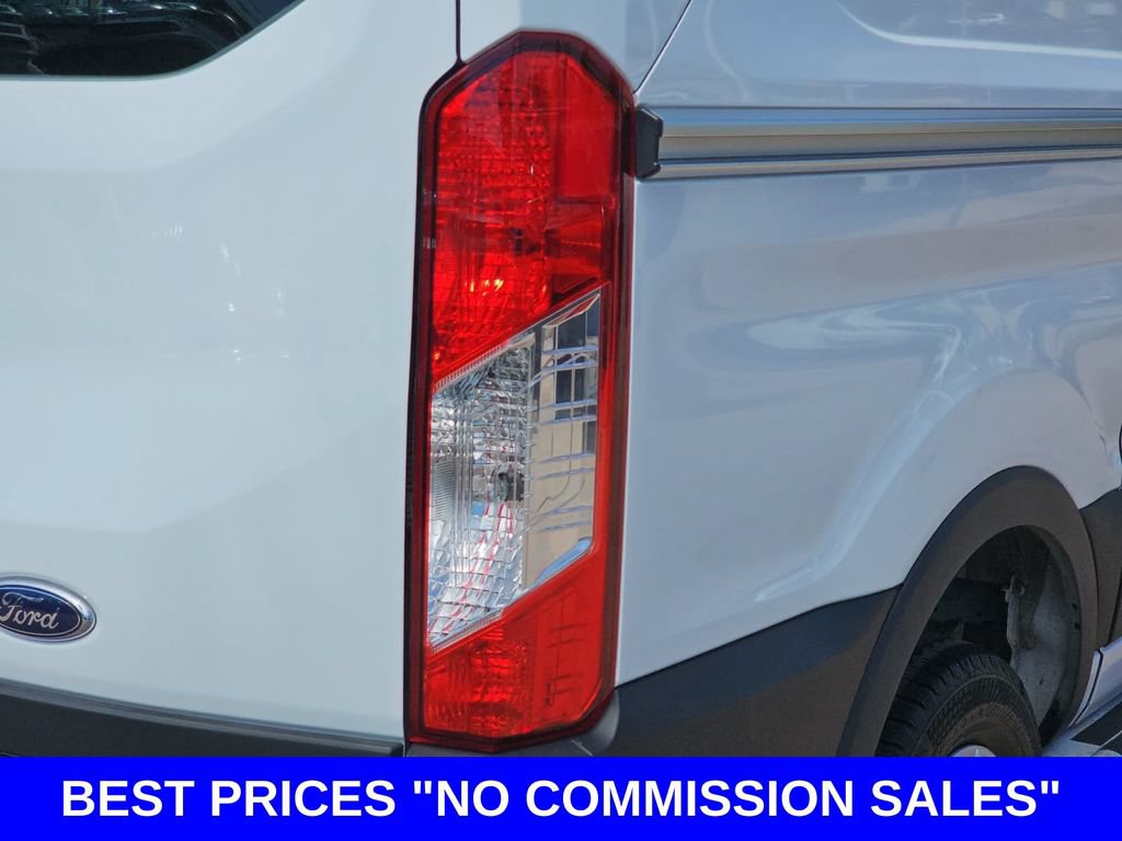 Used 2025 Ford Transit 250 Low Roof RWD image 38