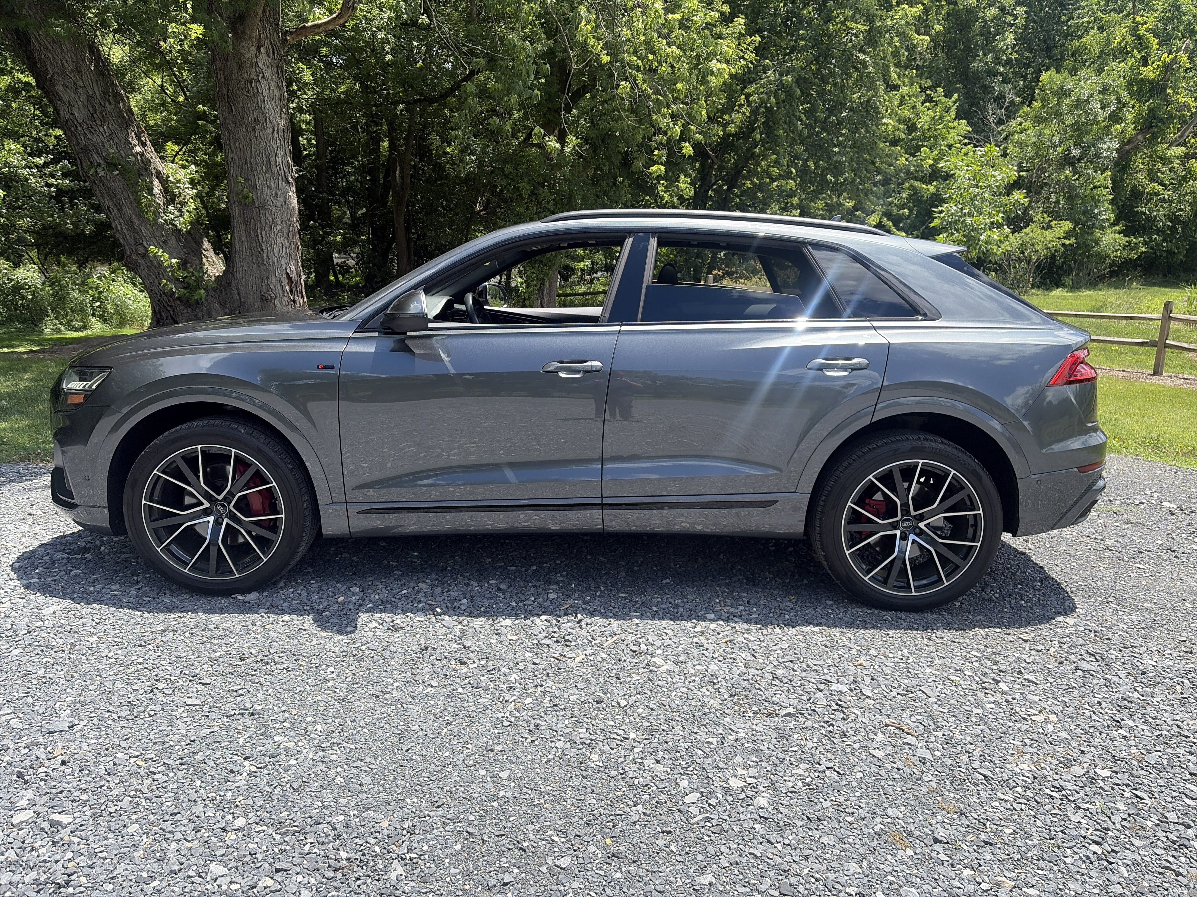 Used 2020 Audi Q8 Premium Plus w/ Premium Plus Package AWD/4WD image 8