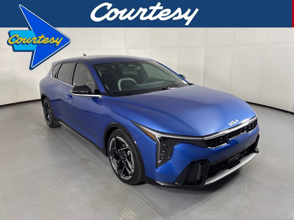 New 2026 Kia K4 GT-Line FWD image 1