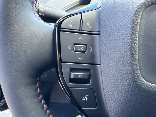 New 2026 Toyota Prius Plug-In Hybrid FWD image 25