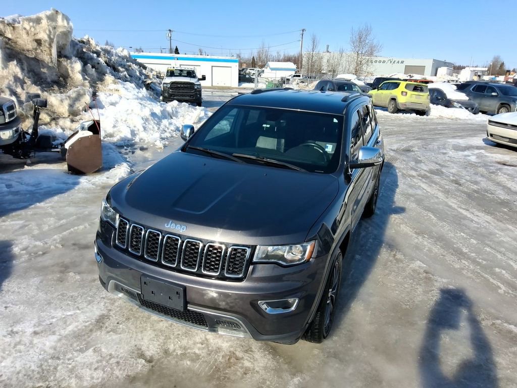 Used 2018 Jeep Grand Cherokee Limited image 1