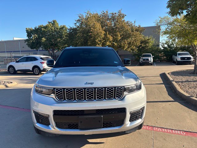 Used 2023 Jeep Grand Cherokee L Summit w/ Advanced Protech Group IV AWD/4WD image 2