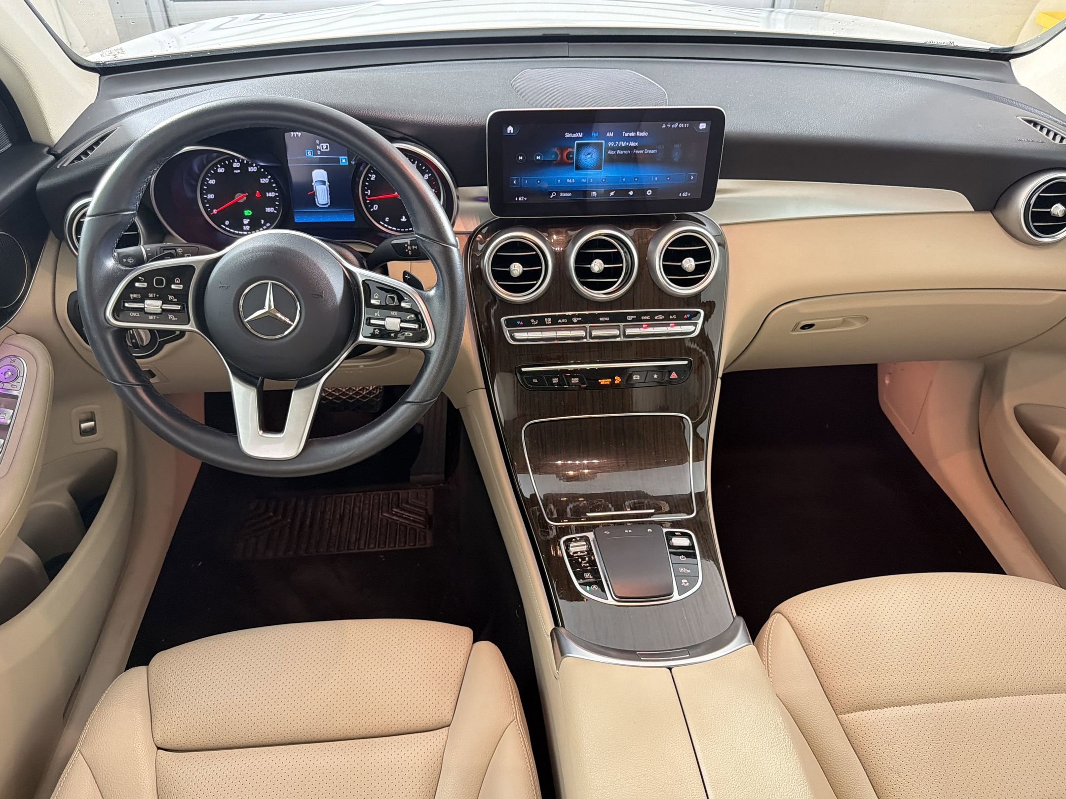Used 2021 Mercedes-Benz GLC 300 image 26