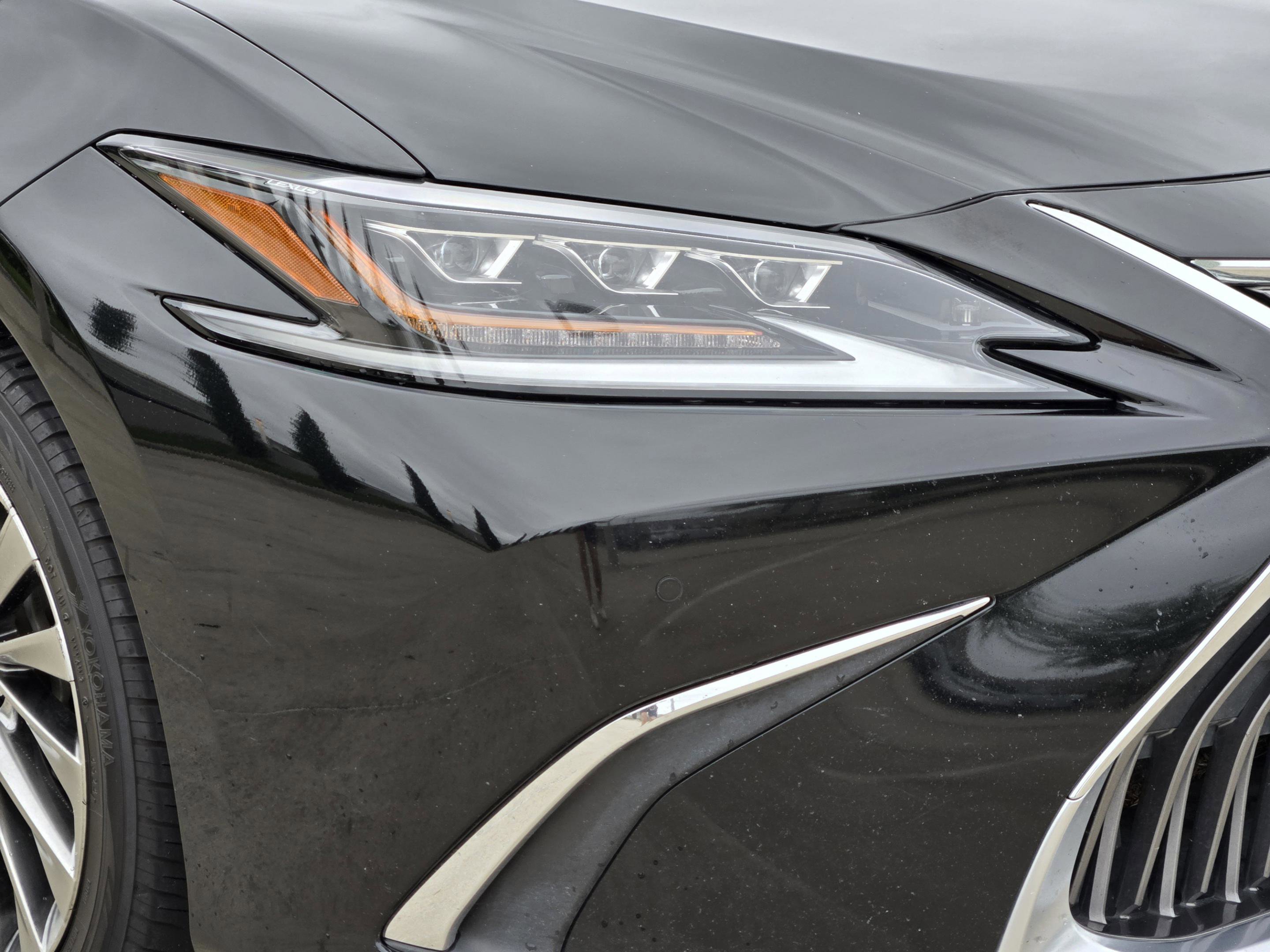 Used 2019 Lexus ES 350 Ultra Luxury FWD image 38