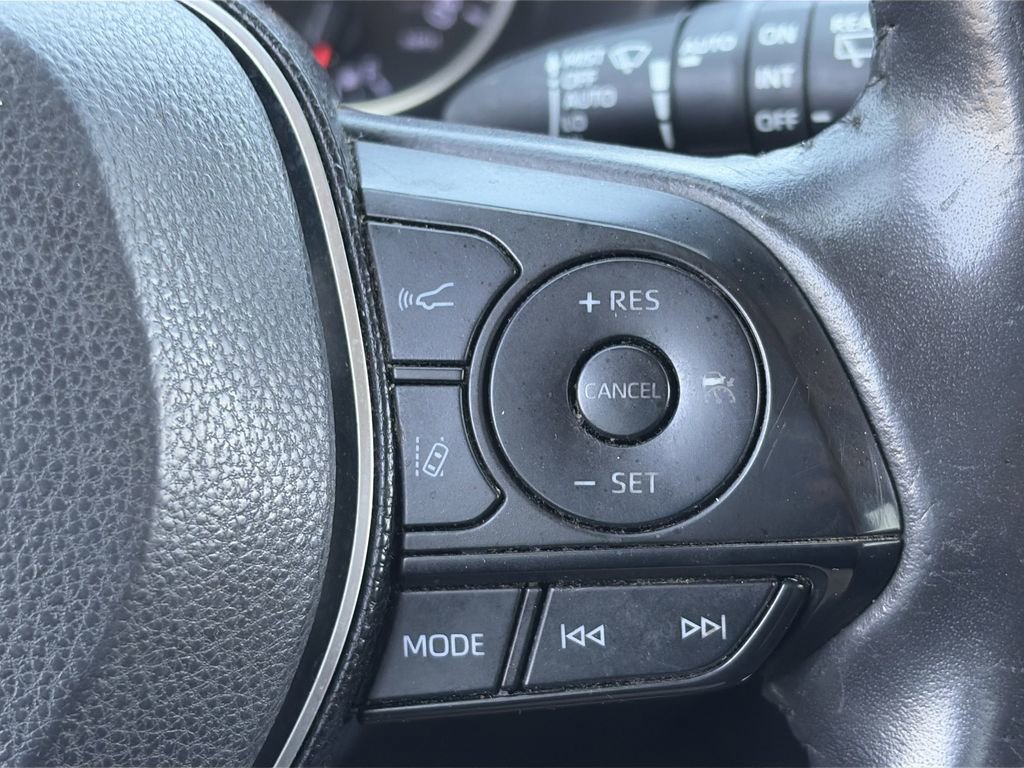 Used 2019 Toyota RAV4 XLE Premium w/ Cold Weather Package image 16