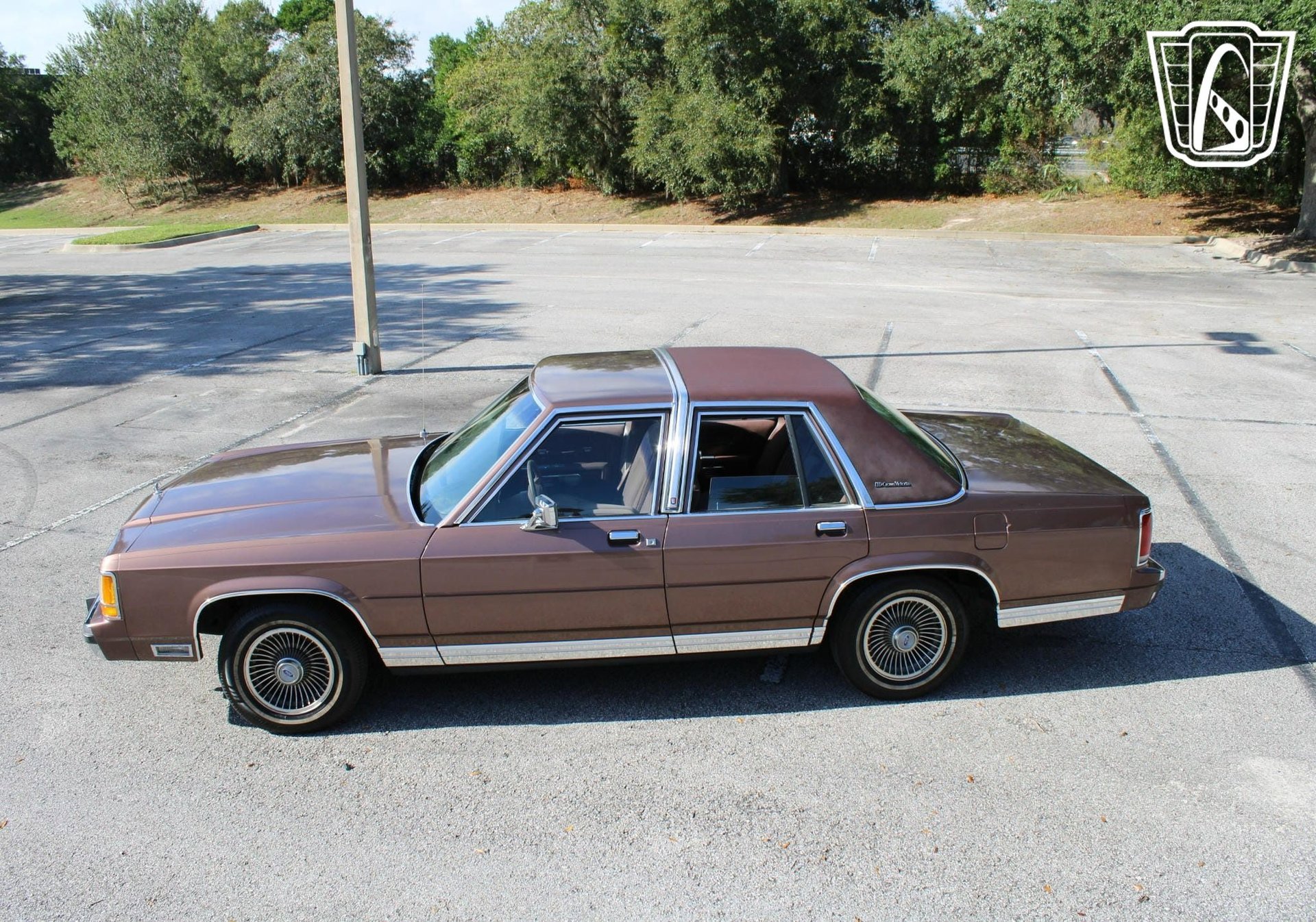 Used 1989 Ford LTD Crown Victoria image 21