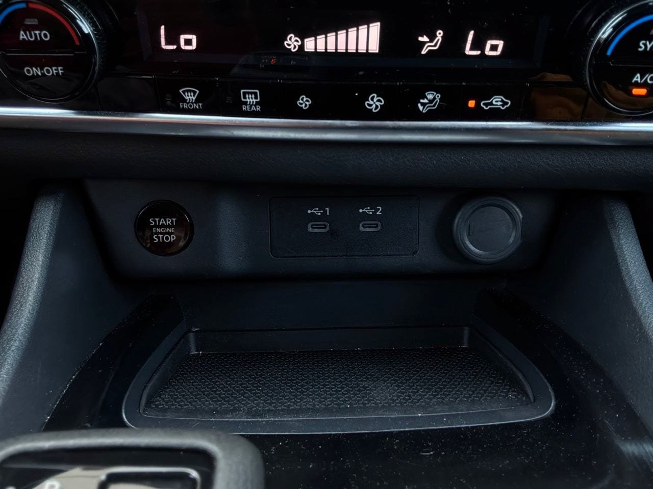 Used 2025 Nissan Rogue SV FWD image 25