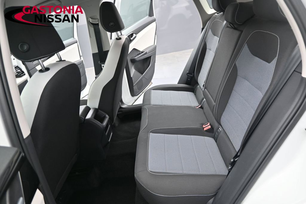 Used 2025 Volkswagen Taos S FWD image 17