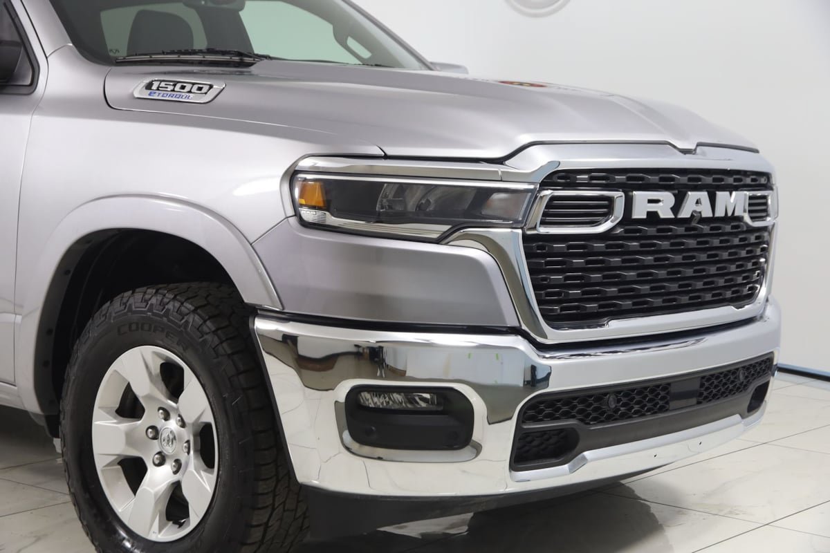 Used 2025 RAM 1500 Big Horn AWD/4WD image 24