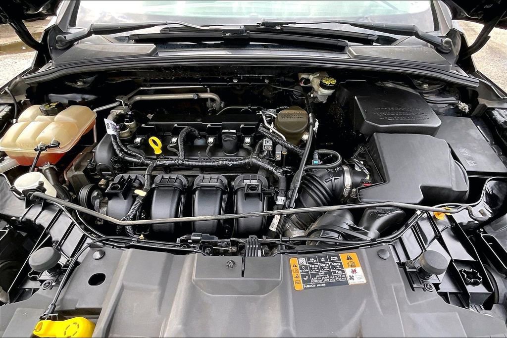 Used 2016 Ford Focus SE w/ Equipment Group 201A image 30