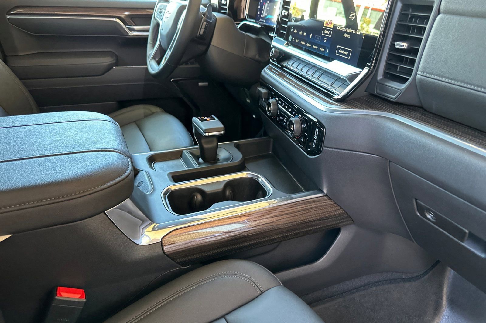 Used 2026 Chevrolet Silverado 1500 LT Trail Boss w/ LT Trail Boss Premium Package AWD/4WD image 16