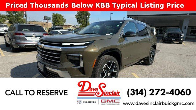 Used 2024 Chevrolet Traverse RS