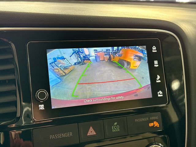 Used 2017 Mitsubishi Outlander SE image 14