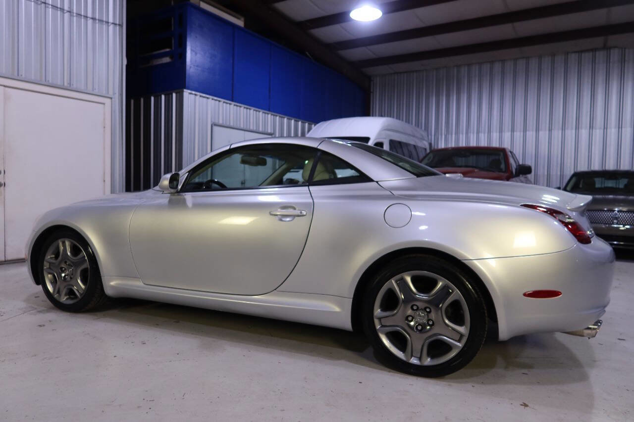 Used 2008 Lexus SC 430 Convertible image 40