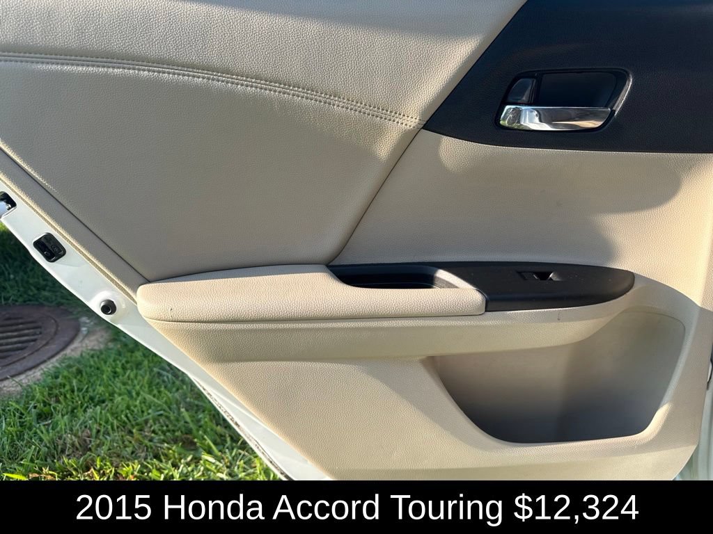 Used 2015 Honda Accord Touring image 16