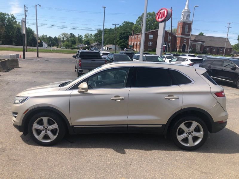Used 2017 Lincoln MKC Premiere FWD image 8