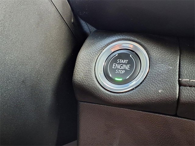 Used 2023 Buick Envision Avenir image 13