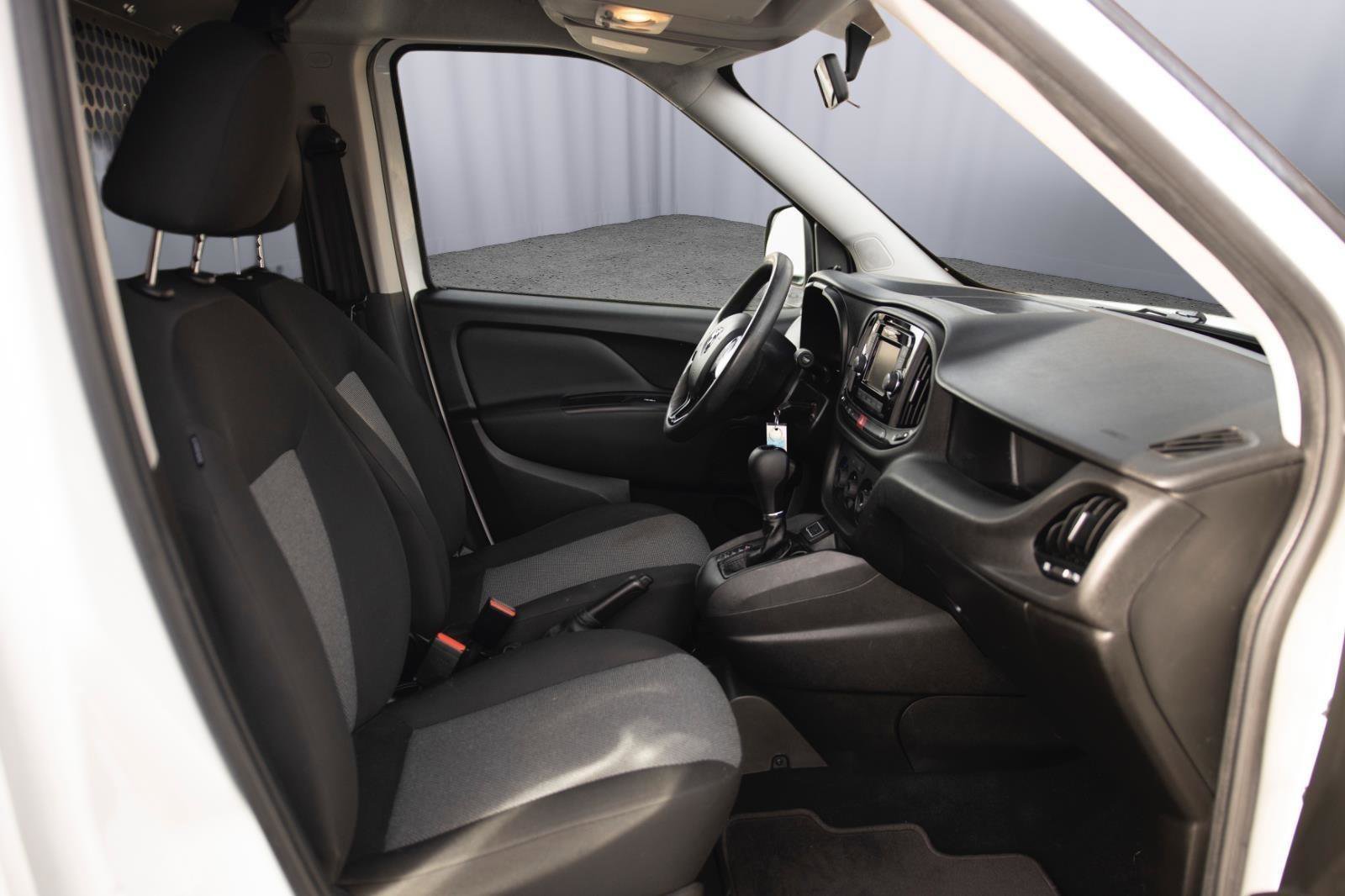 Used 2020 RAM ProMaster City Tradesman image 13