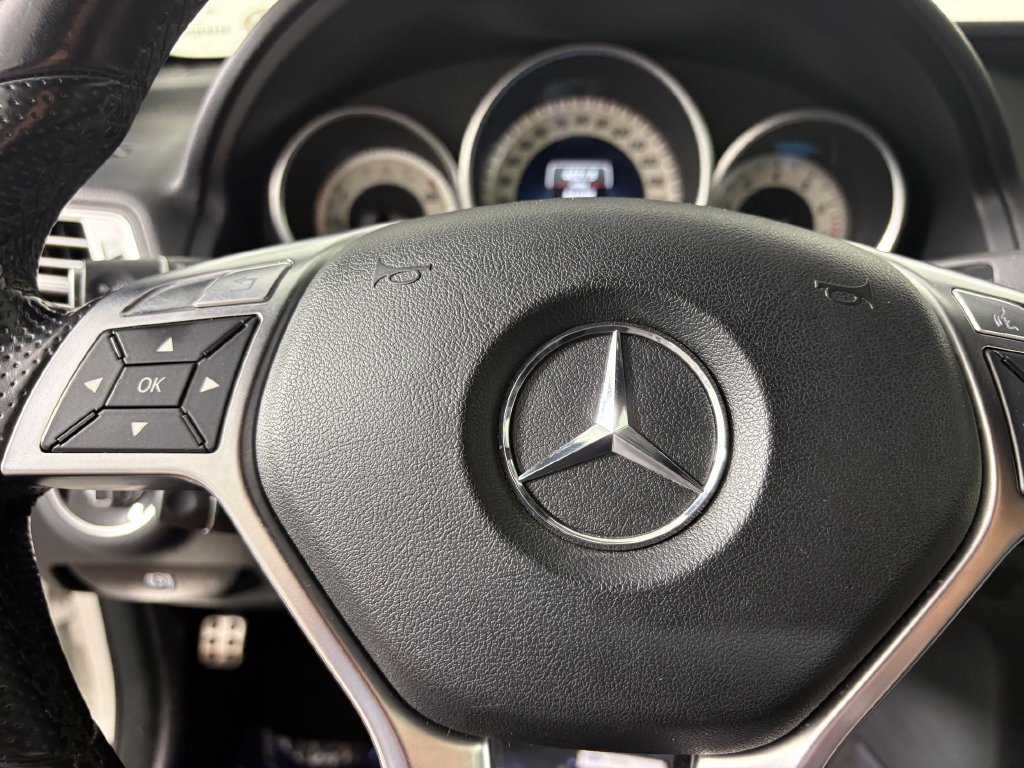 Used 2015 Mercedes-Benz E 550 Cabriolet image 24