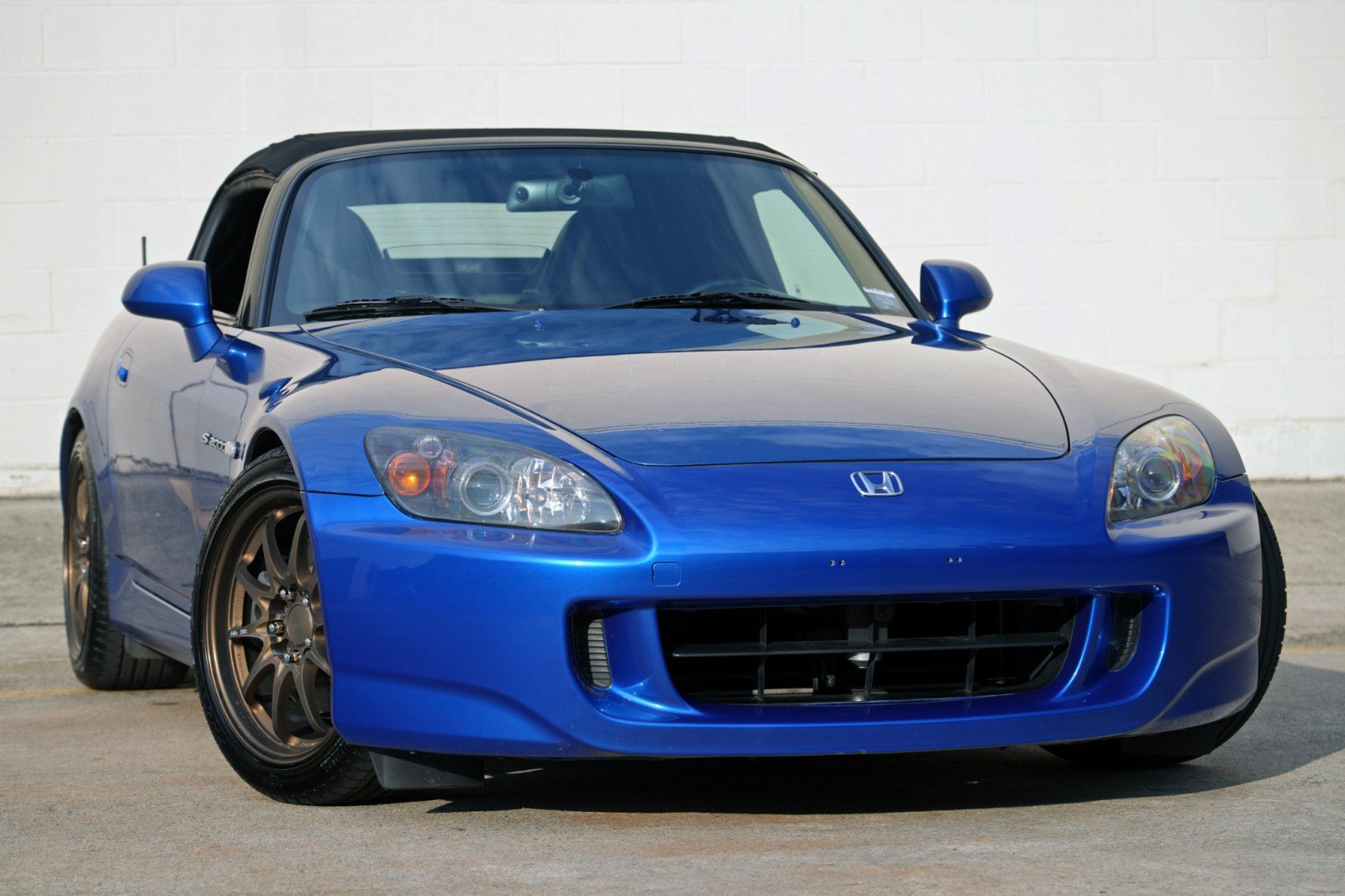 Used 2006 Honda S2000 image 2