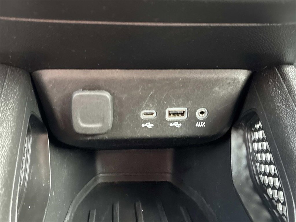 Used 2023 Chevrolet TrailBlazer LT image 29