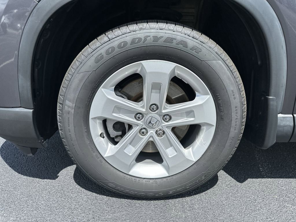 Used 2023 Honda Pilot LX image 16