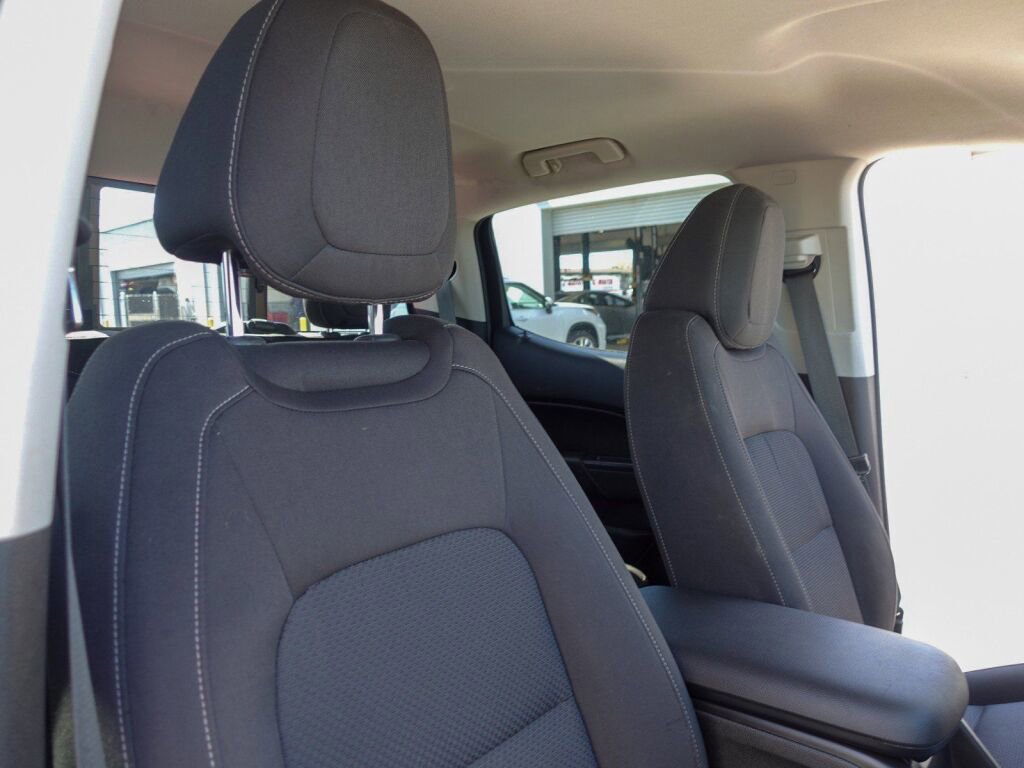 Used 2016 Chevrolet Colorado LT w/ LT Convenience Package image 15